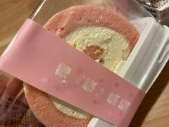 新品樱花系列蛋糕卷-皇家美孚·蛋糕外送(东部佳世客店)