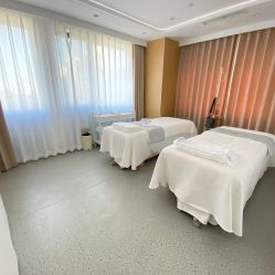 -康美贞·痘肌养护管理中心