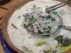 -洱火云南酸菜牛肉火锅(石景山当代商城店)