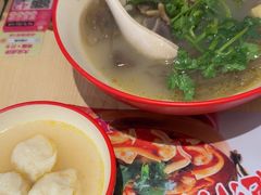 -小杨生煎(浦江欢乐颂店)