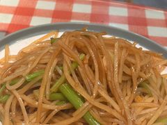-老郑家东北春饼(龙悦居店)