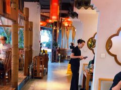 -万重锦·人文川菜馆(骡马市店)