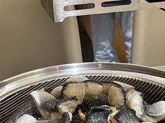 -围炉肉舍•炭烤活鳗•丹东海鲜烤肉(步行街店)