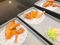 -郑猛记石岐鸽主题餐厅(长江店)
