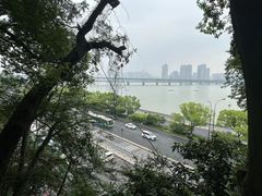 -六和塔文化公园