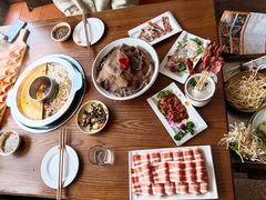 -佬土鹅肠火锅(解放路店)