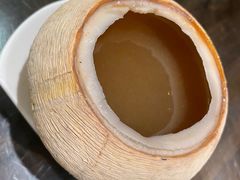 烏雞椰子湯-三盅两件(百丽宫)