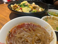 -万记麻辣烫国展总店
