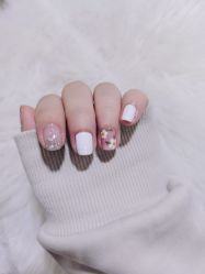 -董小姐日式美甲美睫·皮肤管理