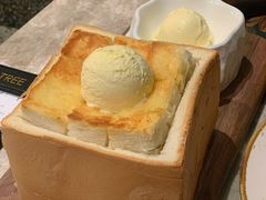 冰淇淋香草厚多士-大树餐厅(红旗街万达店)