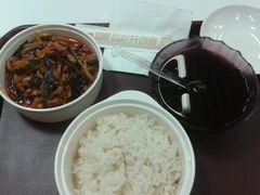 鱼香肉丝+冰镇红豆汤-老娘舅(杭州地铁凤起路站店)