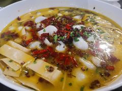 -香山湖家家宴(中山陵店)