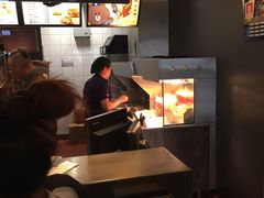 -麦当劳(百联西郊购物中心店)
