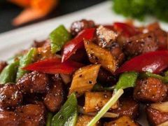 杏鲍菇牛肉粒-茅庐川菜