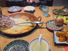 -洱火云南酸菜牛肉火锅(石景山当代商城店)