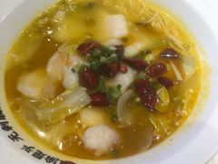-渝是乎酸菜鱼·川渝小炒(新世界百货望京店)