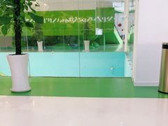 -爱睿思儿童早教亲子游泳(万象城店)