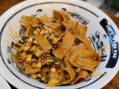 -黑白电视长沙小吃(悦汇城店)