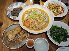 -头上红煨盐鸡·非遗院子餐厅