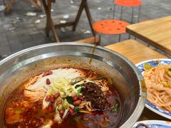 -王菊美食街·王菊面馆(总店)