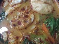 -小蛮椒麻辣烫·麻辣拌(青浦宝龙店)
