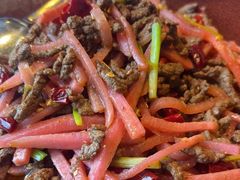 酸萝卜牛肉丝-松赞拉萨林卡酒店