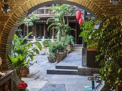 -香满楼.建水老宅院