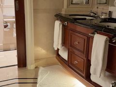 -广州富力丽思卡尔顿酒店