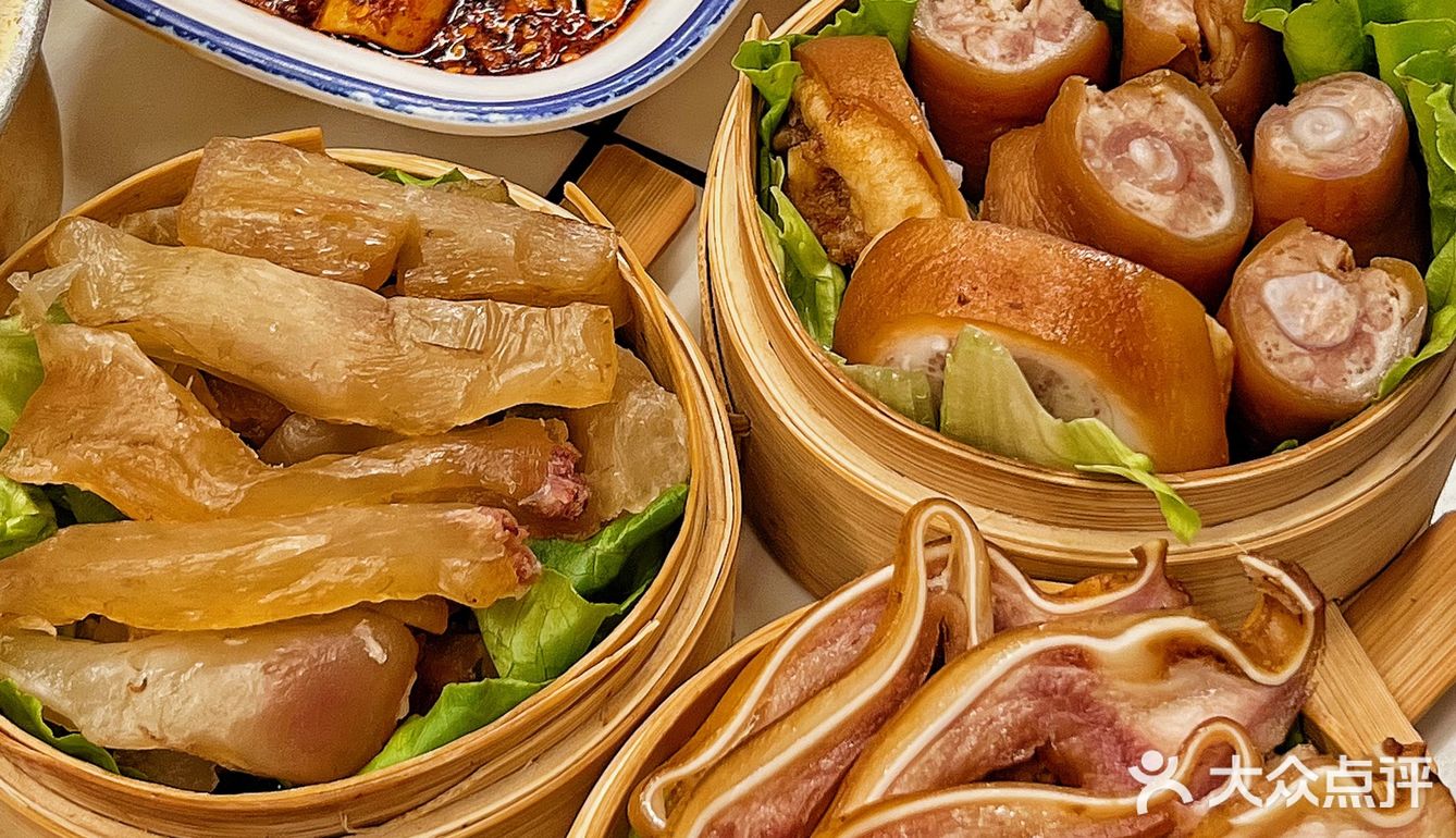 排排坐 来体验吃串串的快乐