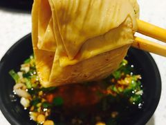 -钢管厂五区小郡肝串串香(蜀都万达店)