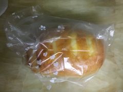 -蓝小轩蛋糕·面包(趣春店)