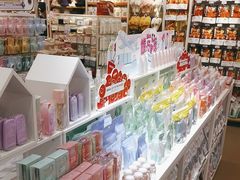 -名创优品(北京NTP新城广场店)