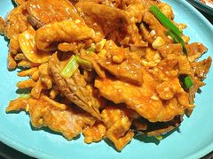 老爆三-大胡同天津菜·海肠捞饭·津门皮皮虾锅贴一绝(西姜井店)