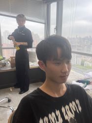 -藤野造型烫发染发