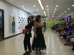 其他学生风采-首脑美容美发化妆美甲培训学校(龙岗校区)