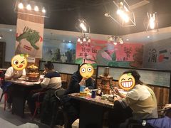 大堂-还是那家•秘制活鱼现烤•香辣美蛙(独墅湖邻里中心店)