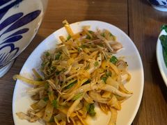 -蜗牛小馆醉乡民谣云南菜(惠新西里店)