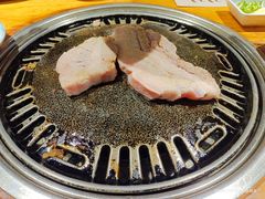 厚切五花肉-唯成•韩国炭火烤肉 유성고기