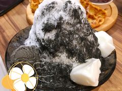 杏仁黑白配绵花甜-Ice Monster冰馆·CNN评选全球十大甜品(国贸商城店)