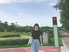 -王府井奥莱临潼小镇(临潼店)