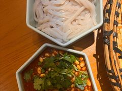 -包整·丝娃娃(一览甲秀楼风景店)