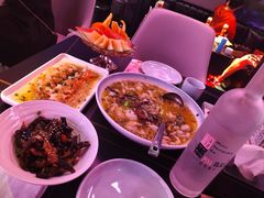 -粉墨特色菜·烧烤音乐酒馆