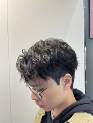 -藤野造型专业烫染接发