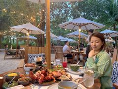-三亚艾迪逊酒店·海滩烧烤 BARBACOA·现场乐队·浪漫晚餐·烧烤海鲜