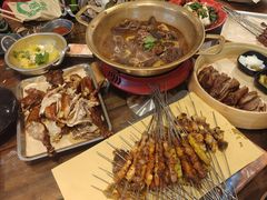 -破瓦寒窑·地摊烤羊排