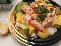 三文鱼牛油果波奇饭-沼津港渔市(宏伊国际广场店)