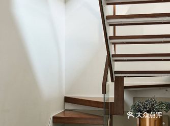 轻奢风格 130平复式新房装修