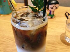 -ZING COFFEE 镜咖啡