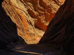 -天山神秘大峡谷