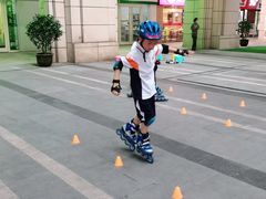 -极致童蒙轮滑运动中心(五环店)